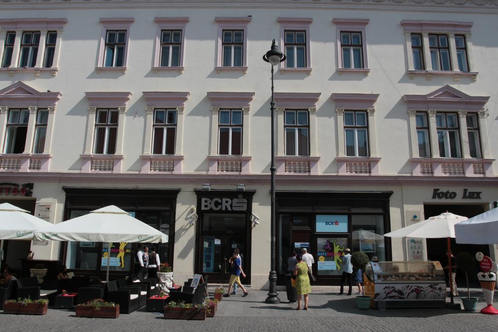Central Square Studios Sibiu Exteriör bild